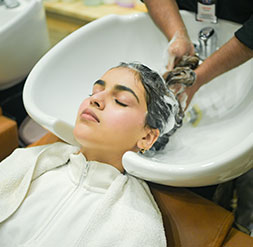 Comprehensive Hair and Beauty Services for Women at Eye Turners Salon Kolkata